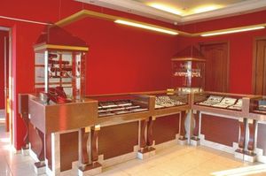 Мебель для ювелирных магазинов